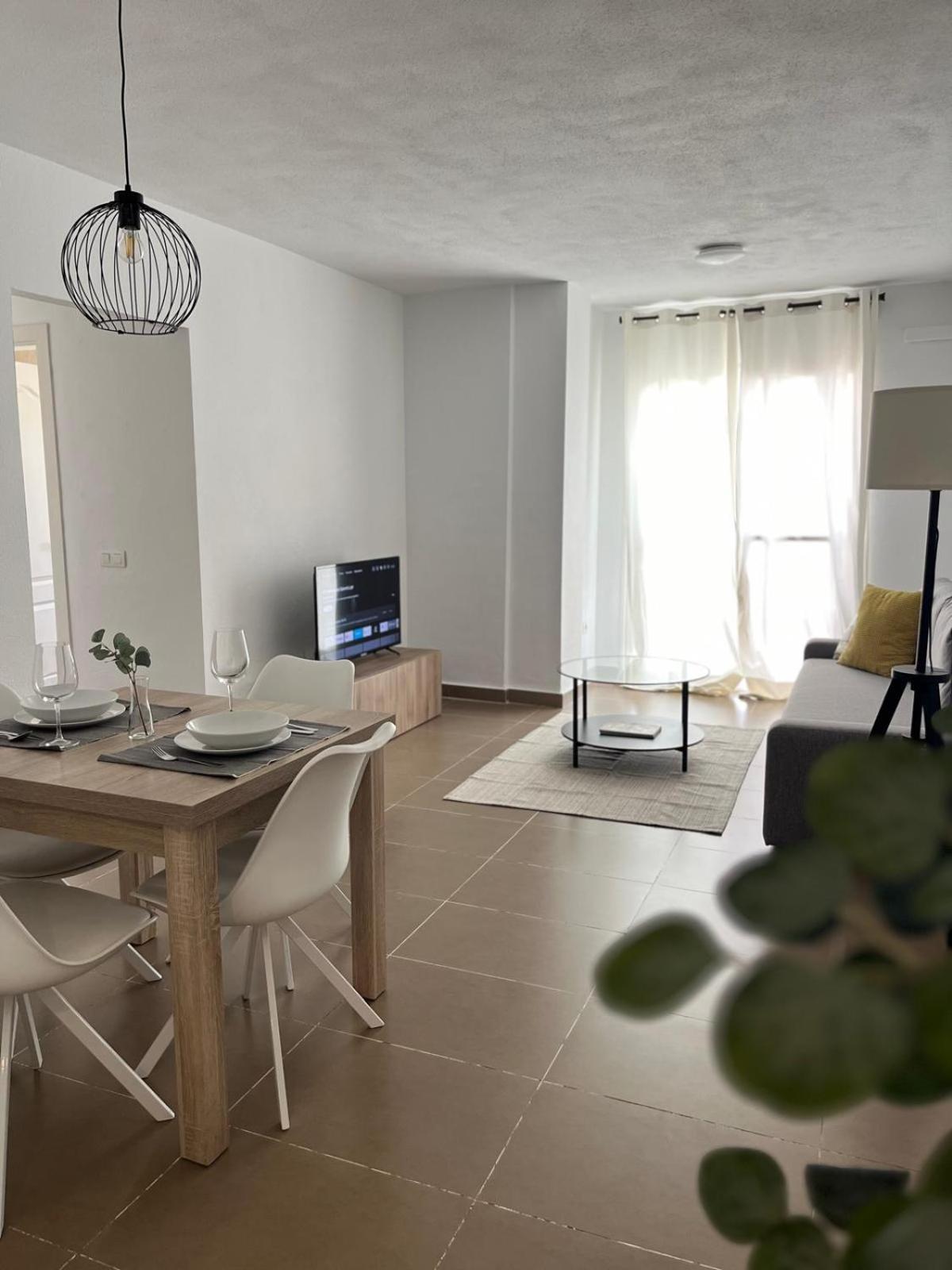 Lejlighed Prime Location - Stylish With Free Wifi, Free Parking, Steps From The Historic Center *